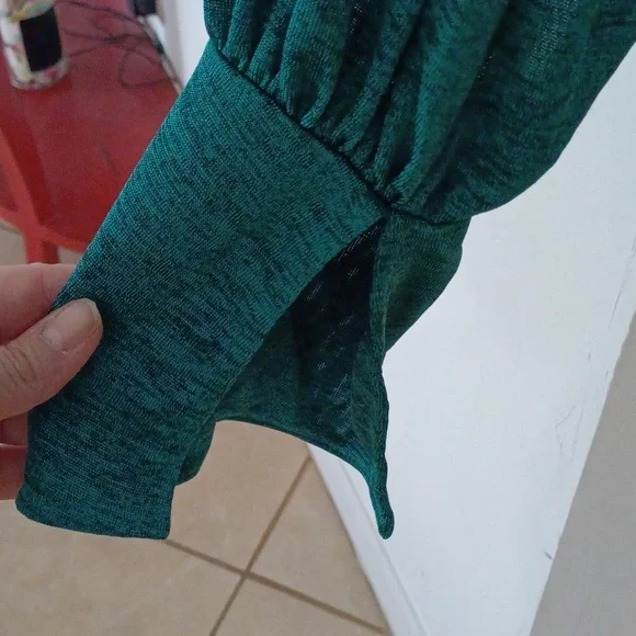 Free People Killer Queen Tee Top in shimmer green St. Patricks Day M - Picture 5 of 12